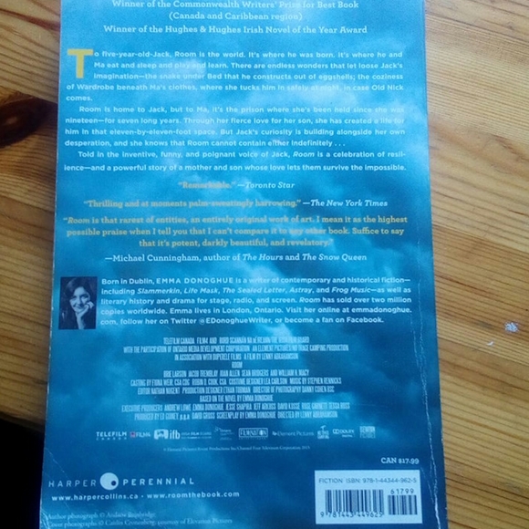 Room by Emma Donoghue (BUNDLE TO SAVE) - Picture 2 of 3